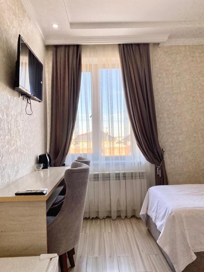 Comfort Hotel Turkistan Exterior foto